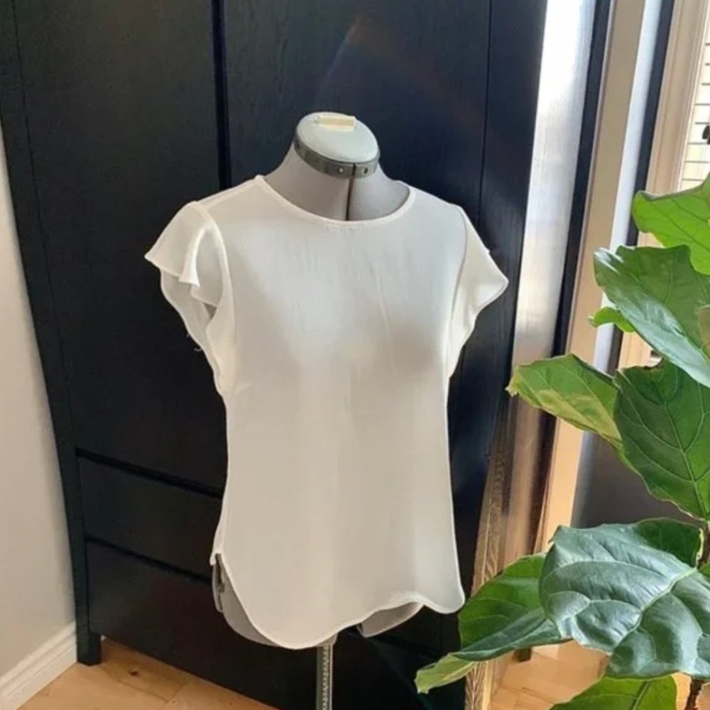 Dynamite Flutter Sleeve Top